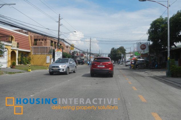 classy 3-storey, 6-bedroom house for sale in hillsborough