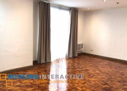 a fancy 3 bedroom condo unfurnished in eisenhower condominium