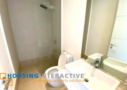 high-end 3-storey, 4-bedroom townhouse with roof deck for rent in m residences