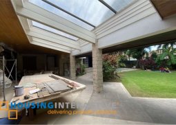 luxe classic 5-bedroom house with pool for rent in south forbes park