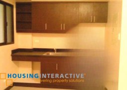 unfurnished 2br unit for lease in cypress towers