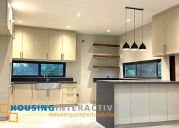 modern & industrial 3-storey, 3-bedroom house with balconies for sale in woodridge heights