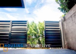 a 3 storey semi furnished house for sale in kapitolyo pasig