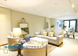 3 townhouses for sale at marian lakeview park