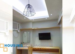 for rent -studio in two maridien