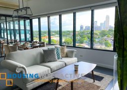 for rent -2br loft in one rockwell