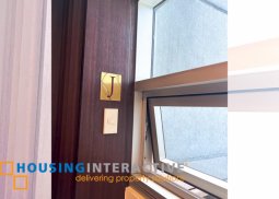 37j tower 2 st. francis shangri-la place