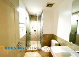 modern 2-bedroom unit with parking for rent in edades