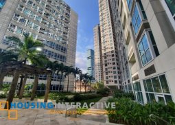 fully furnished 1-bedroom unit with balcony & parking for rent in manansala, makati