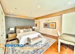 fully furnished 3-bedroom unit with parking for rent in two roxas triangle