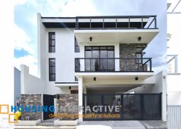 grand 2-storey, 5-bedroom house with balcony & parking for sale in greenwoods executive village