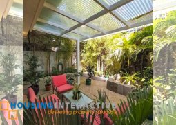 grand 2-storey, 4-bedroom house with parking for sale in valle verde 5