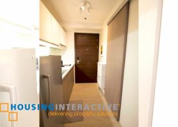 a bare 1 bedroom unit for rent in air residences