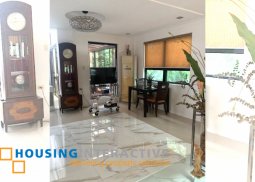 grand 5-bedroom house with pool & parking for sale in hillsborough