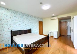 a semi-furnished 2 bedroom unit for rent in park terraces
