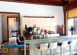 luxurious 2-villa, 7-bedroom rest house with pool & parking for sale in tagaytay
