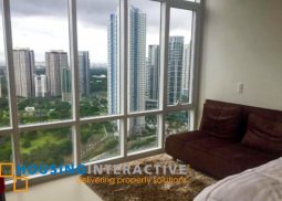 fully furnished studio unit for rent at two serendra