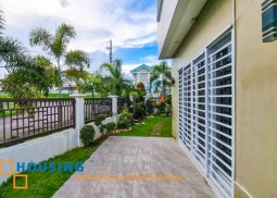 house and lot in chateaux de paris