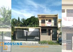 modern 2-storey, 3-bedroom house with parking for sale in bf las piÑas