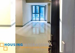 semi furnished- 2br unit for sale in uptown parksuites