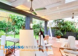 grand 2-storey, 3-bedroom house with parking for rent in san lorenzo village