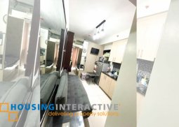modern studio unit with balcony for sale in breeze residences