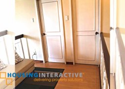 semi furnished 5 bedroom unit - for sale in manggahan village condominium