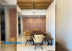 semi furnished- 3 bedroom unit for rent in taguig