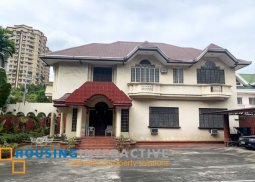 a classic house in pasay city