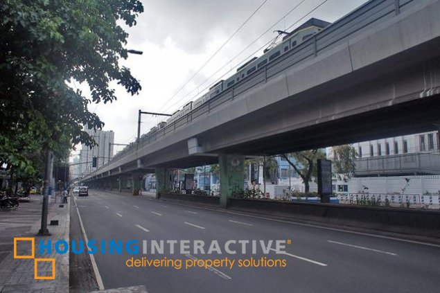 a classic house in pasay city