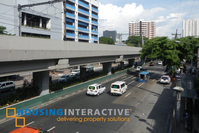 a classic house in pasay city