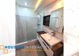 modern 3-storey, 3-bedroom townhouse with parking for rent in montgomery place