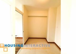 semi-furnished 1br unit for rent in brio tower