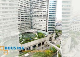 semi furnished 1 bed room unit at the columns ayala