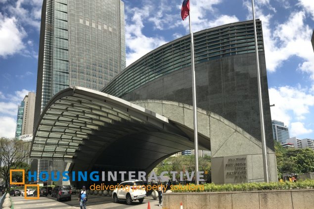 for rent -1br in trump tower