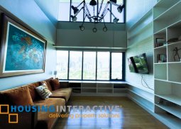 a grand and pristine 2br condo unit at one rockwell west