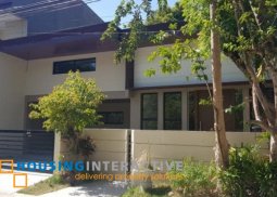 grand 3-bedroom bungalow with parking for sale in bf homes