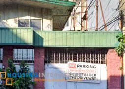 lot with old house for sale in la paz