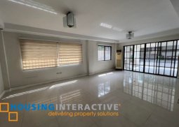 grand 2-storey, 4-bedroom house with parking for sale in rolling hills