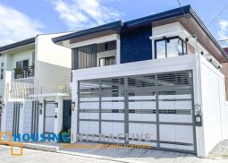 grand 2-storey, 3-bedroom house with balcony with parking for sale in vista verde south executive village