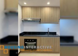 fully furnished 2-bedroom unit with parking for rent in royalton in capitol commons