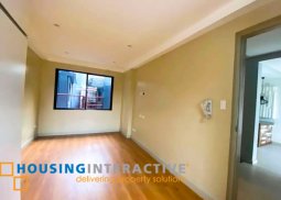 3 storey townhouse with balcony in quezon city