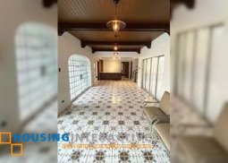 luxe 2-storey, 4-bedroom house with parking for rent in greenhills east