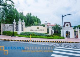 grand lot for sale in mckinley west village