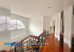 grand 2-storey, 4-bedroom house for sale in capitol hills