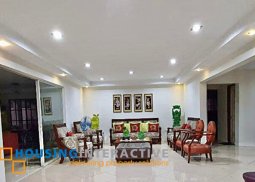 grand 2-storey, 4-bedroom house with parking for sale in new manila