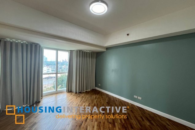 semi furnished 1br unit for sale in the manansala