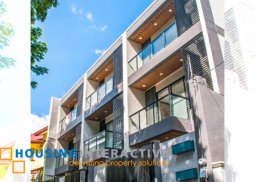 3-bedroom townhouse at villa kalayaan