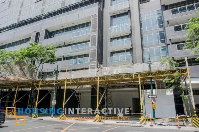 2 bedrooms with 2 ensuite bathrooms condo unit at west gallery place