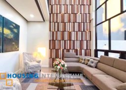 5-br house and lot for sale in bf resort village